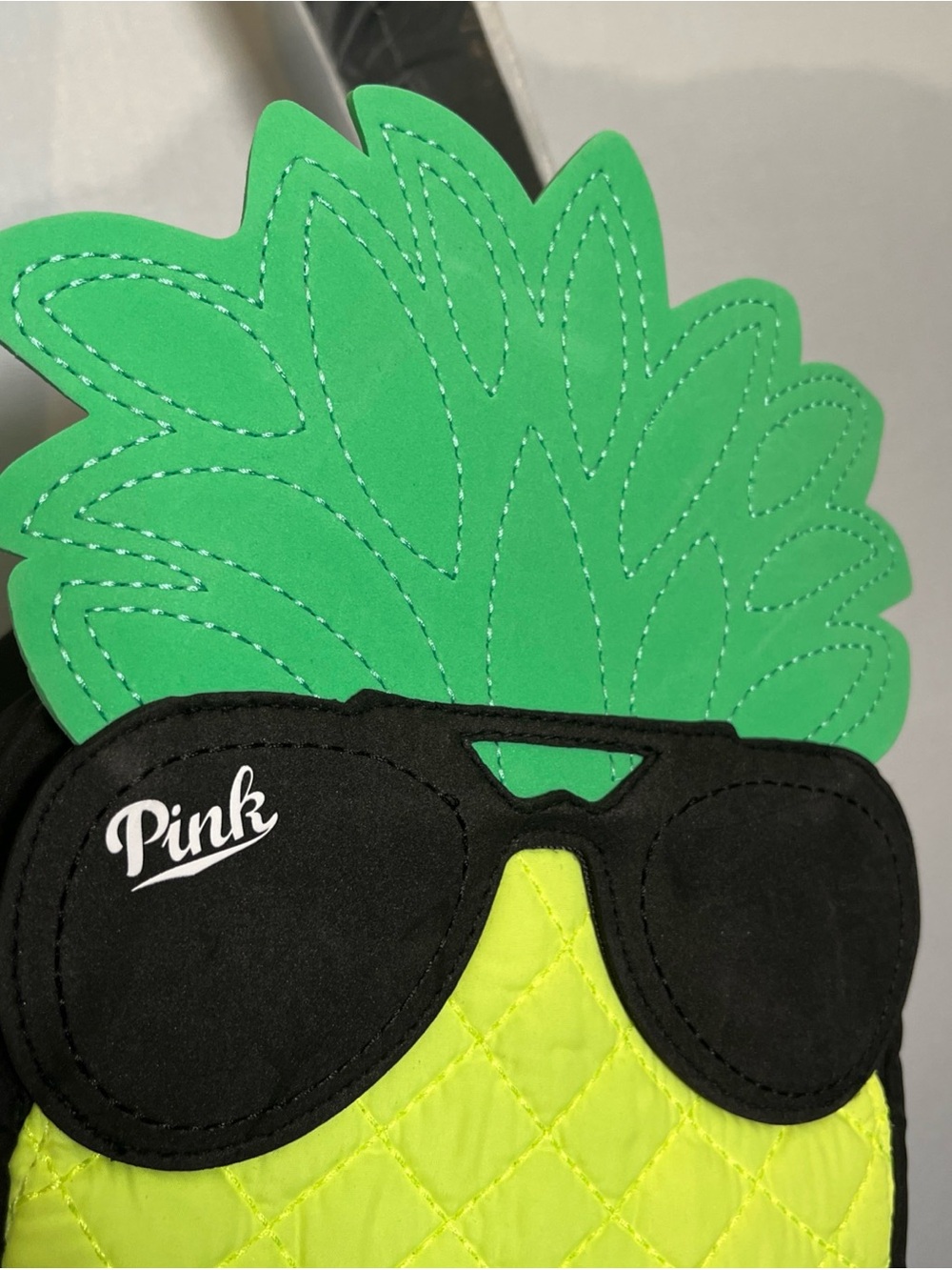 Pink Victoria Secret Pineapple Cooler Lunch Bag with Sunglasses Graphic - Picture 3 of 6